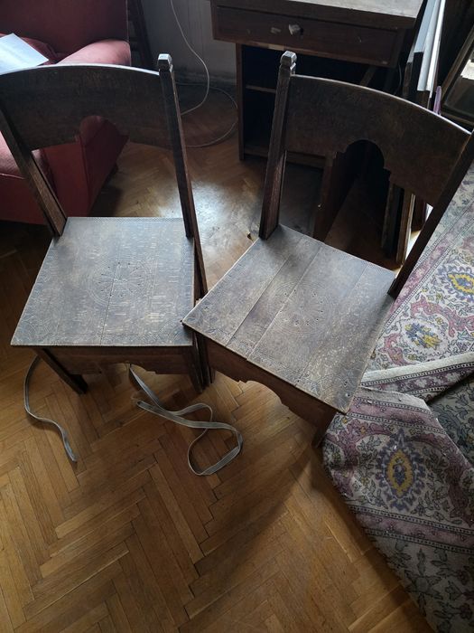 Старинни мебели дървени