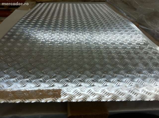 Tabla striata stea si 5 bare