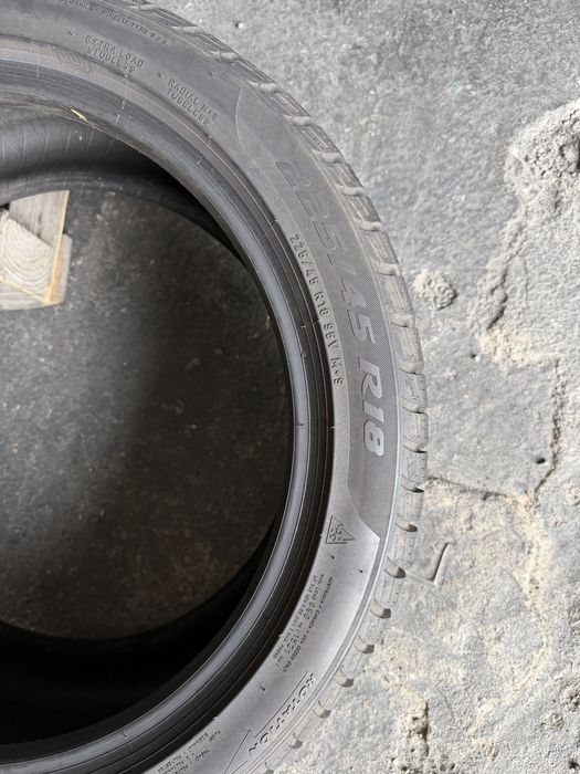 2 anvelope iarna 225/45/18 , Pirelli , 6.7 mm.