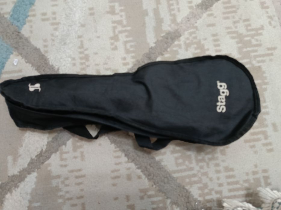 Укулеле Stagg б/у