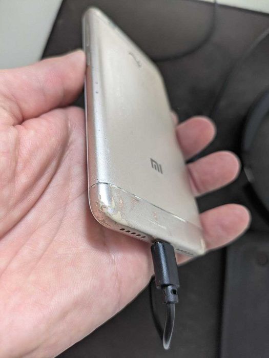 Телефон Redmi 4X