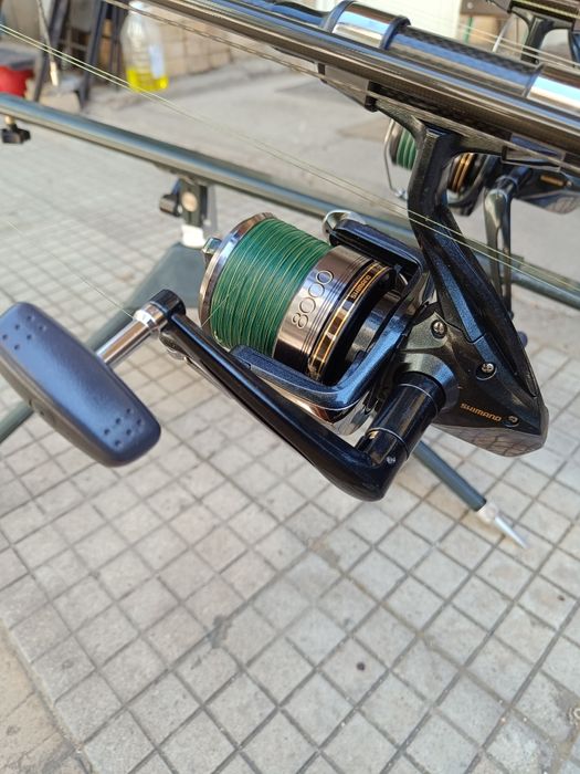 Продавам шаранджийски въдици комплект със стока и сигнализаторири