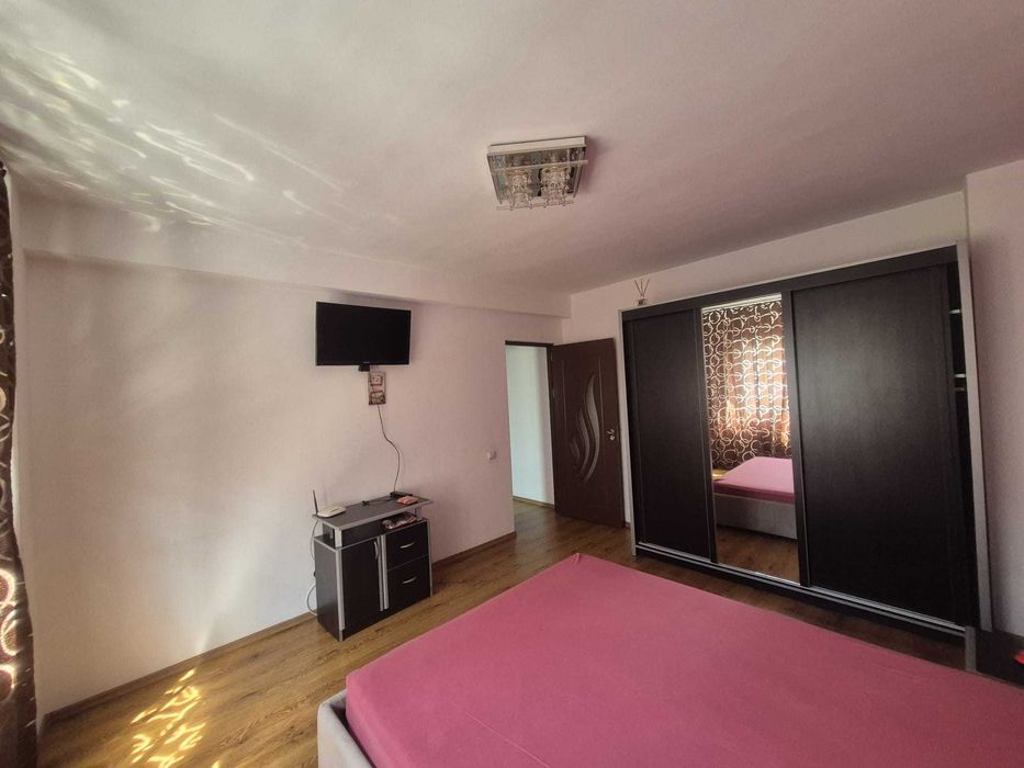 Inchiriez ap 2 camere Dimitrie Leonida
