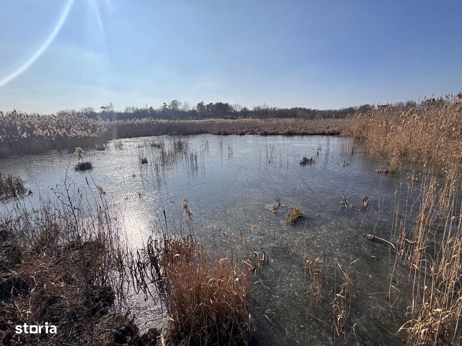 Teren cu deschidere la lac str Orhideelor-conectare imediata la curent