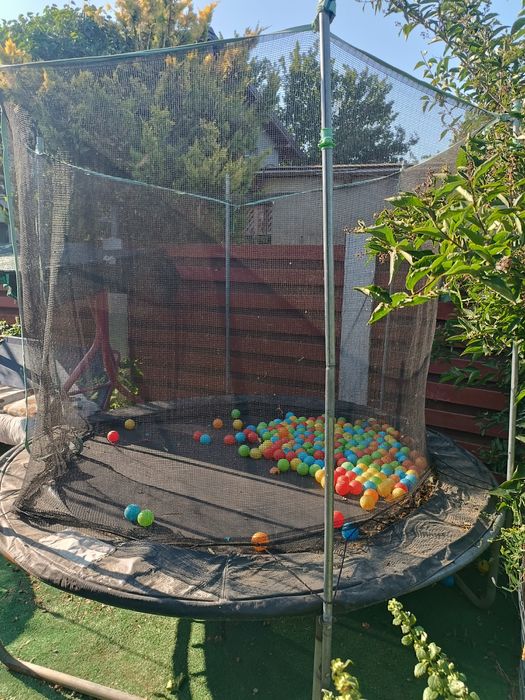 Trambulina elastica pentru copii