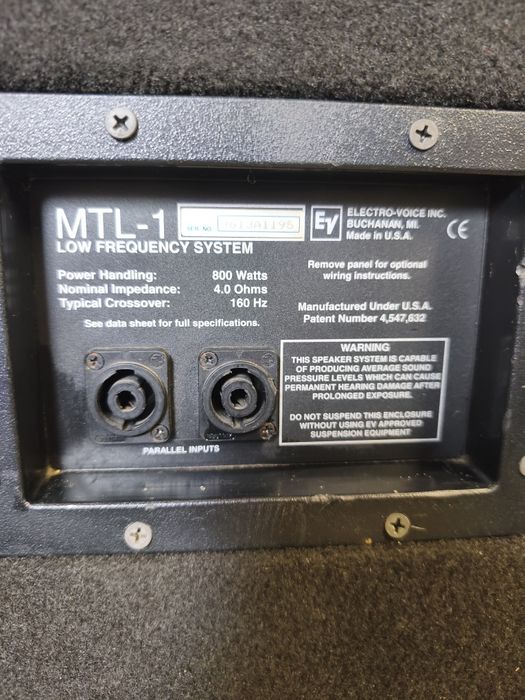 Vând bași Electro Voice MTL1