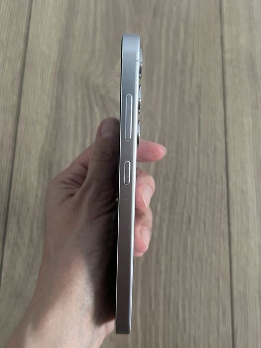 Продам Samsung S24