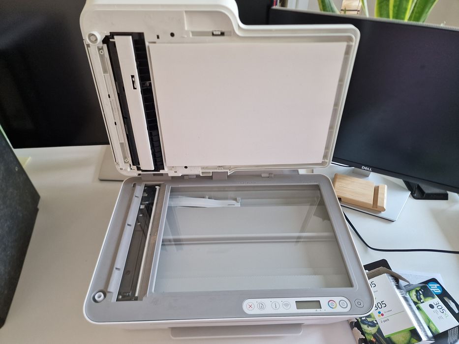 Imprimanta multifunctional HP color A4 - 4120e + cartus alb-negru si c