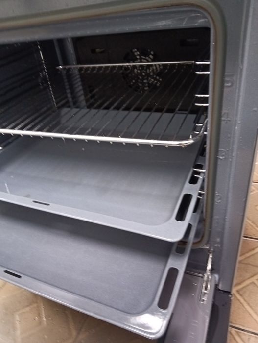 Иноксова  печка с керамичен плот  Сименс Siemens с 2 години  Гаранция!