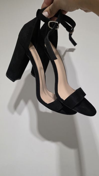 Сандалите DeeZee - 41номер като нови