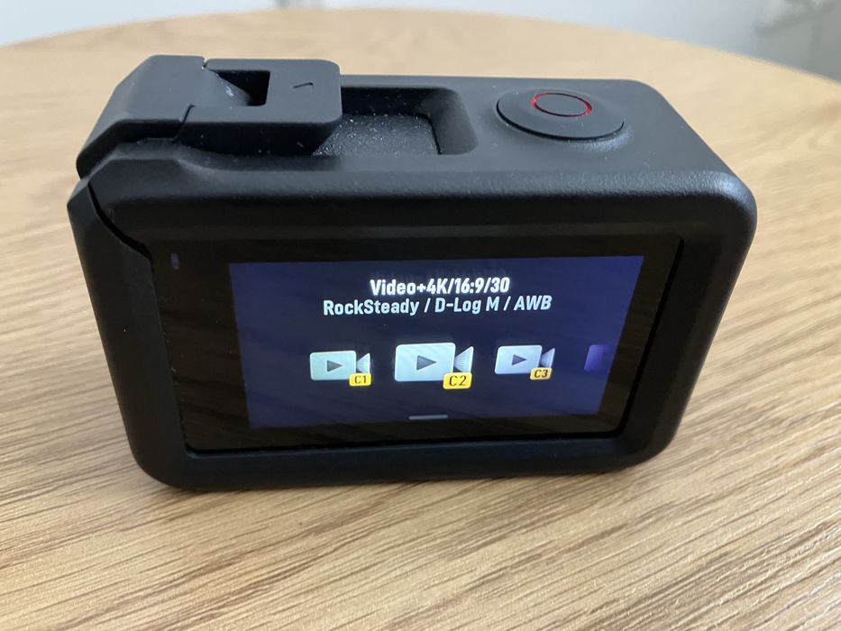 Dji osmo action 4 + карта памет и аксесоари