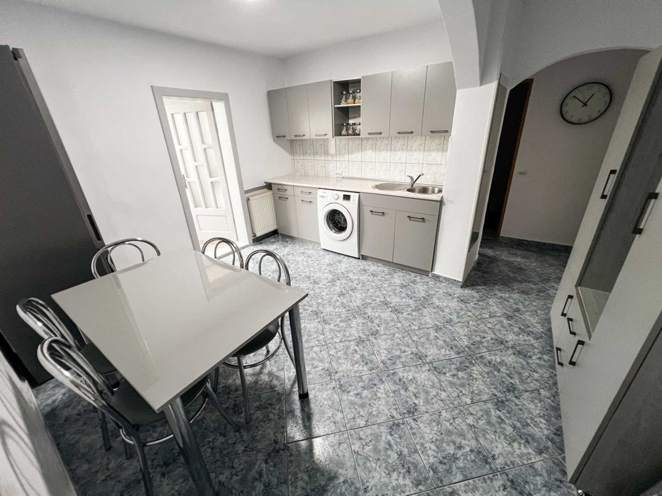 Apartament 2 camere, gata de locuit cu  bucătarie separată
