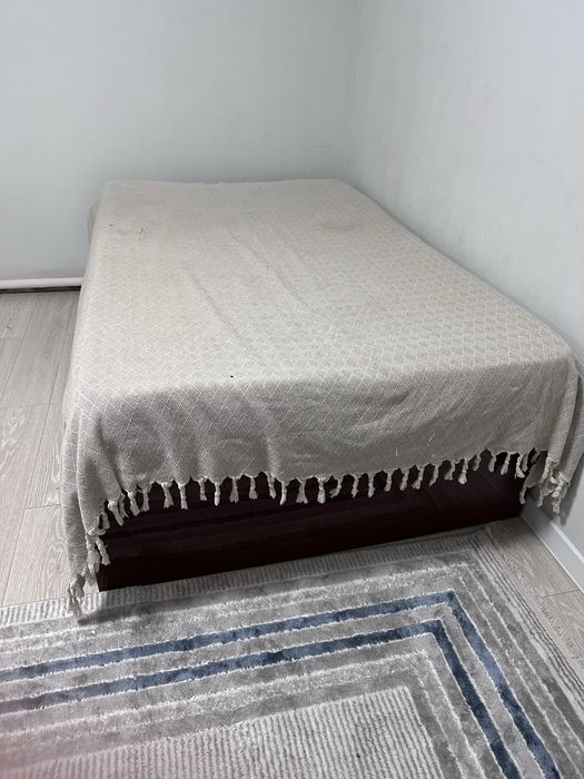 Продам кровать 120*200