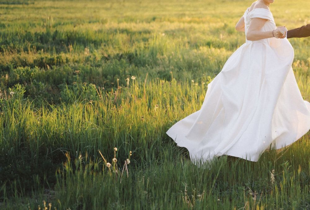 Rochie mireasa tafta