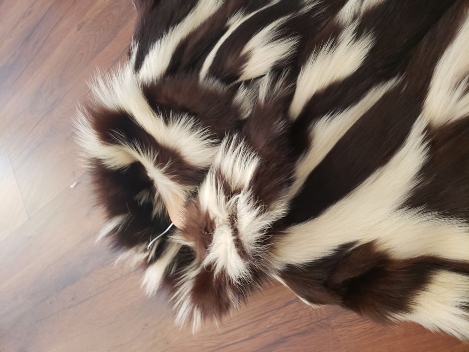 Haina blana naturala sconcs noua