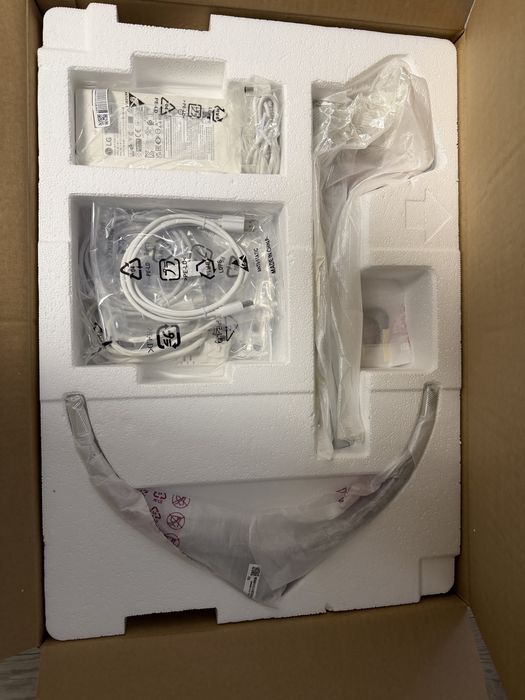 LG 27UP85NP-W, 27", IPS 4K, 60HZ, USB-C (90W), 5ms, HDR10