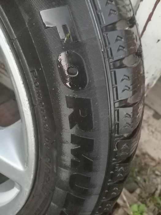 Резина продам рол