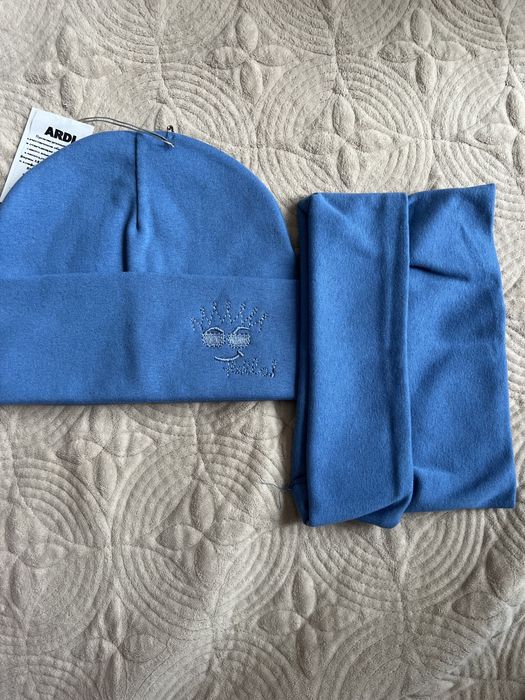 продам детскую верхнюю одежду