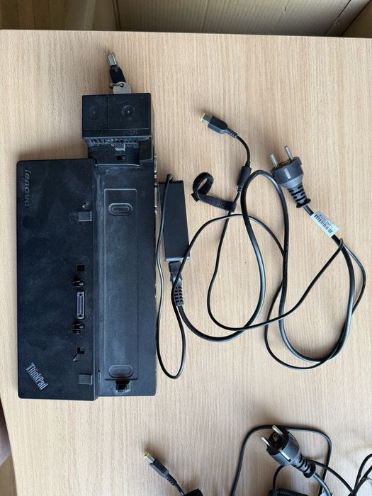 Докинг станция за Lenovo ThinkPad Ultradock + зарядно + разклонител