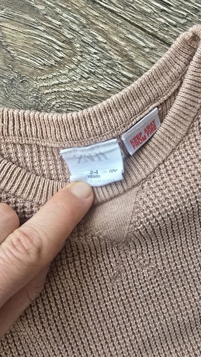 3-4год 104см пуловери Zara и жилетка Zara и Timberland