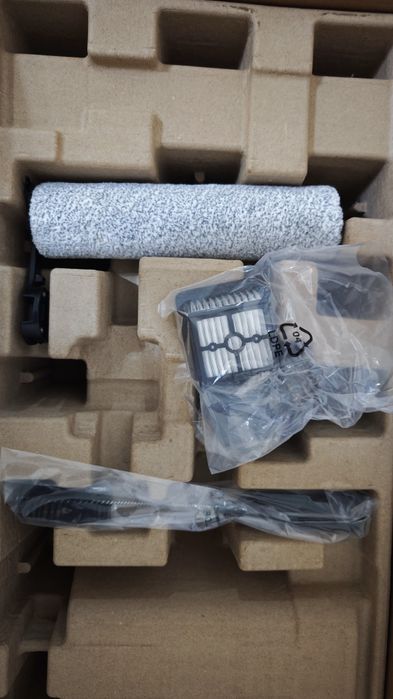 Вертикальный моющий пылесос MU