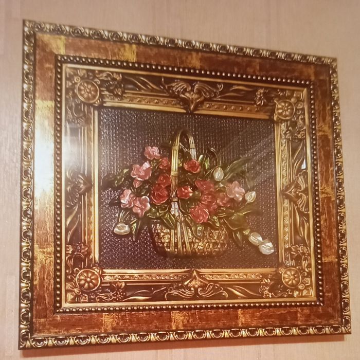 Картина под стеклом