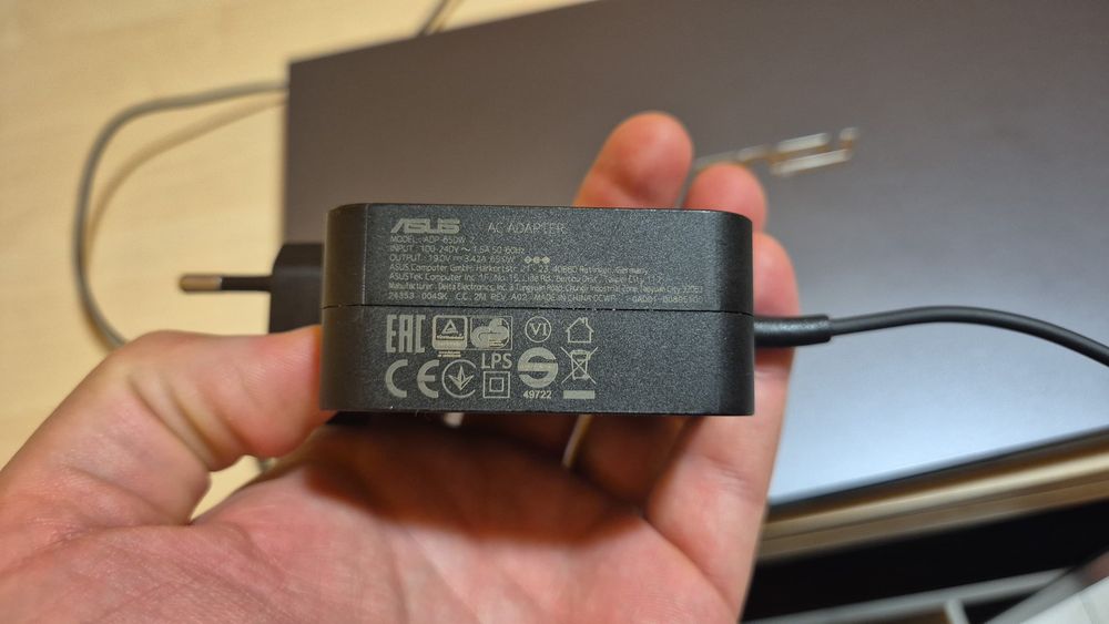 ASUS i7 Gen10 X509JP-EJ064 fabricat în mai 2020.