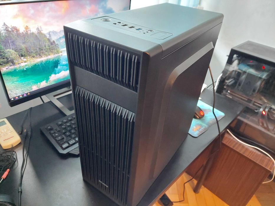 Компютър за интернет и медиа