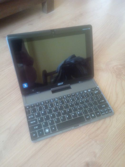 Acer Iconia Tab W501P tableta