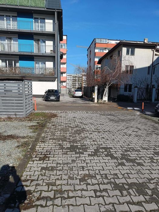 Loc de parcare de inchiriat