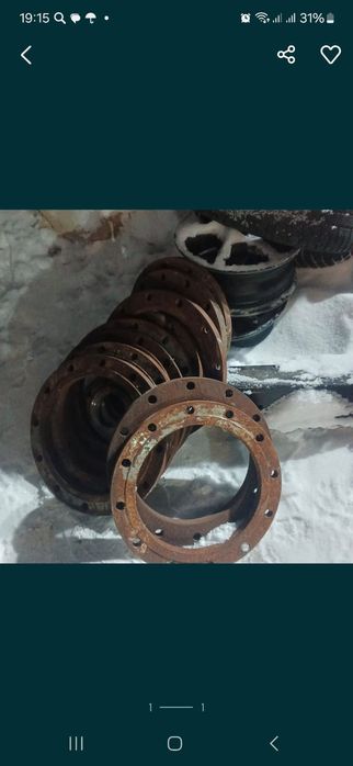 Продам задвижки фланцы отводы