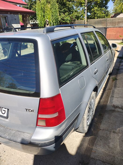 Vând golf 4 1.9 tdi fabricație 2005