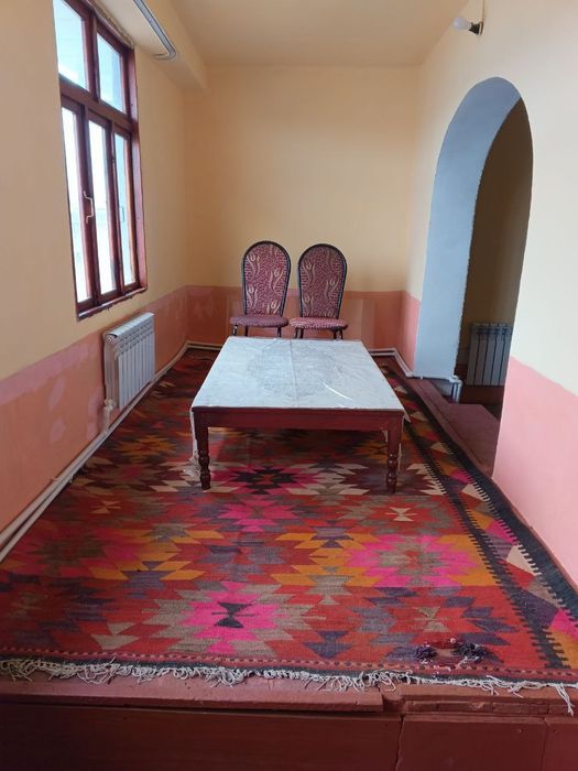 3 xonalik uy ijaraga beriladi