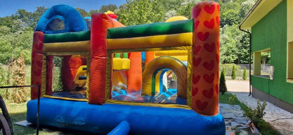 Inchiriez tobogan gonflabil petrecere, nunta, zi de nastere copii