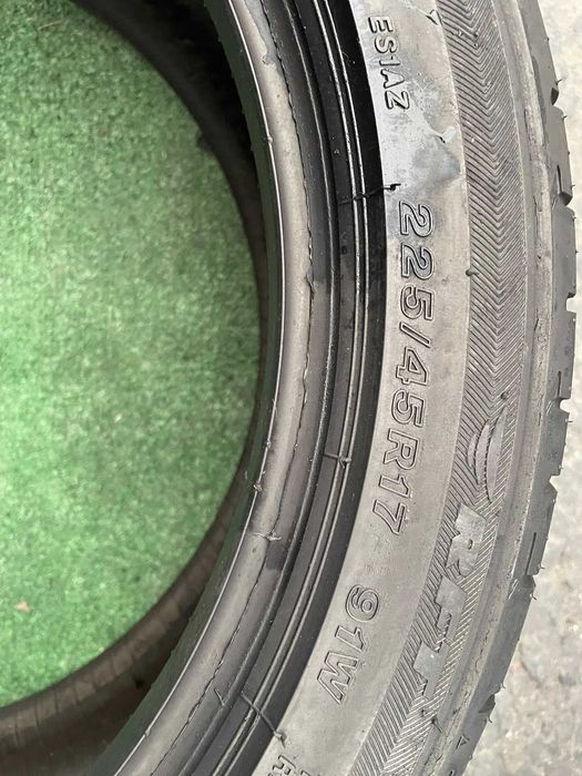225 45 17 brigestone run flat