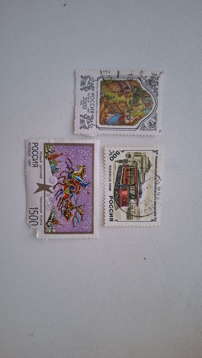 Марки из СССР разных видов.