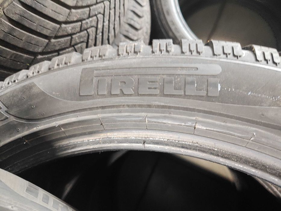 4бр.зимни гуми 275/40/21 Pirelli