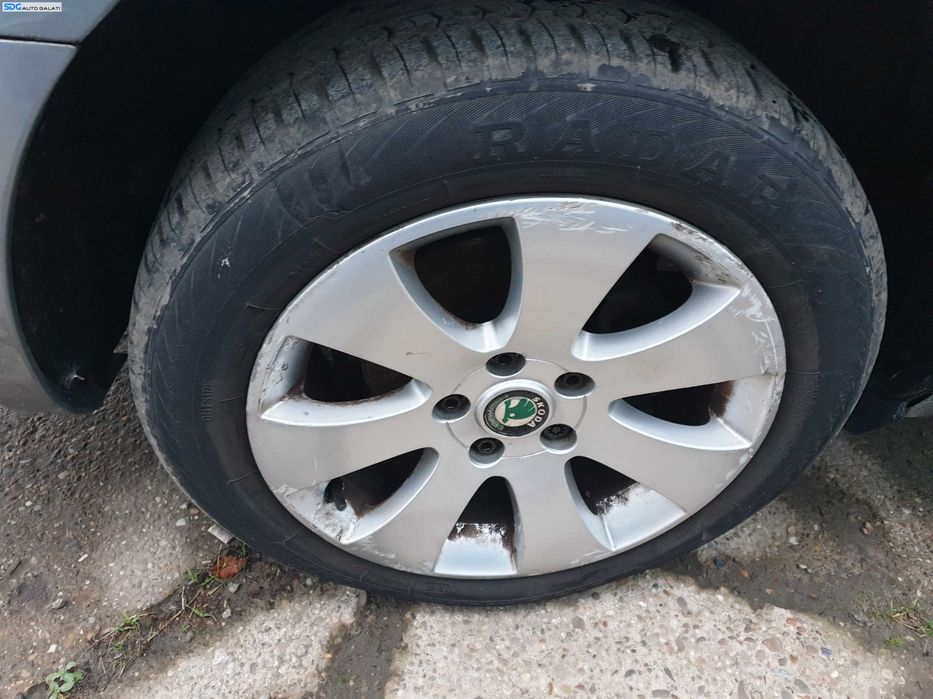 Set 4 Jante Roti Aliaj 205 55 16 R16 5x112 Volkswagen Golf 7 2013 - 2017 [K8914]