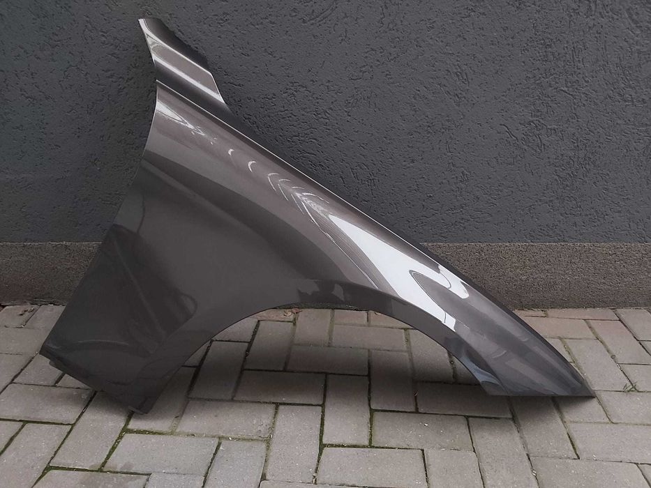 Aripa Fata Dreapta BMW F30/F31 An 2012-2018 Vopsita Maro