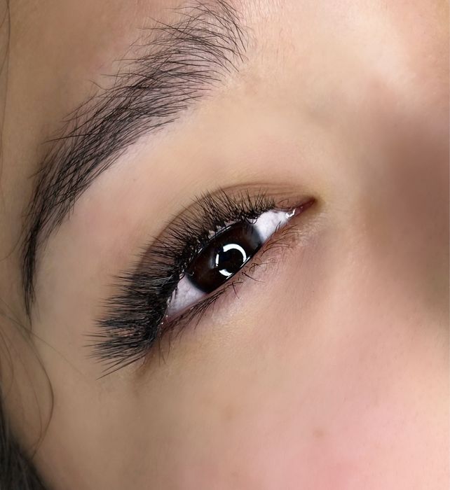 Наращивание ресниц 8000 кск