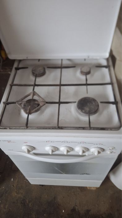 Продам газплиту