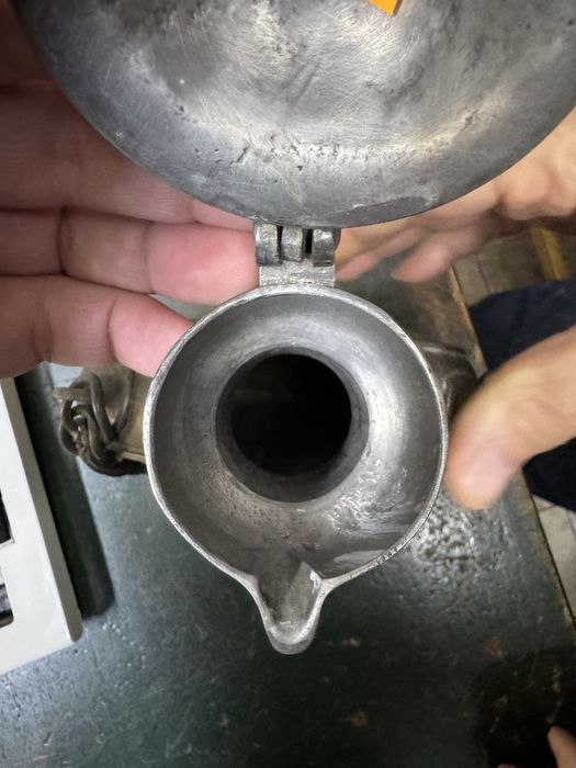 Стара Швейцарска кана от калай