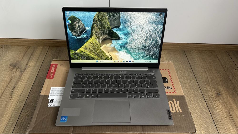 Лаптоп Lenovo ThinkBook 14 Gen 2 Intel i5-11th 8GB RAM 256GB SSD