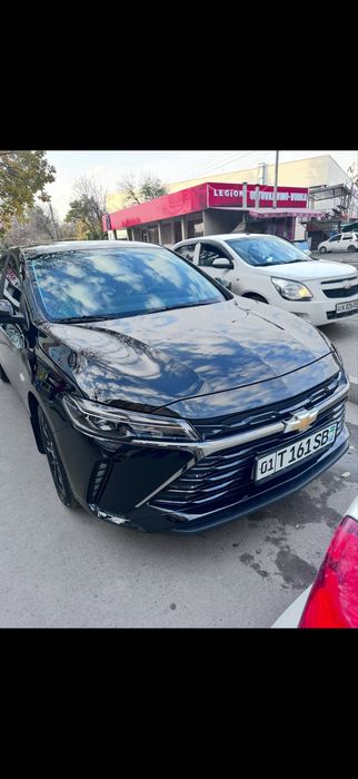 Монза  сотилади