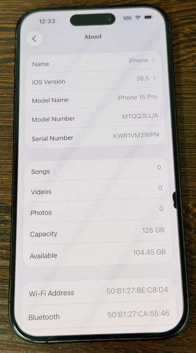 Vand Apple iPhone 15 Pro 128GB  spart pe spate