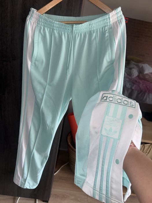Adidas Adibreak pantaloni chick design culoare mint