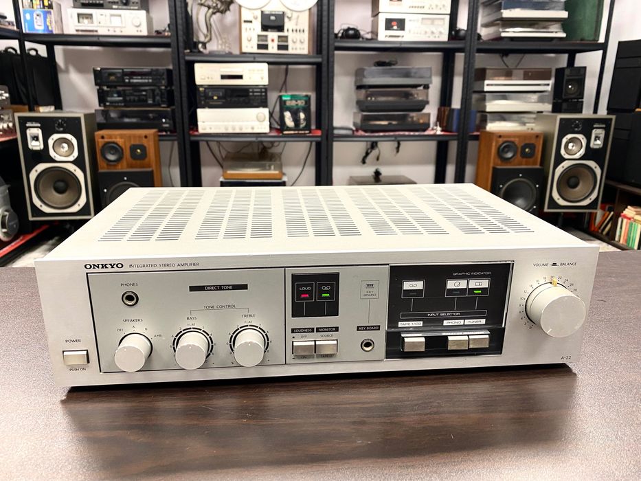 Japan Hi-Fi усилвател Onkyo