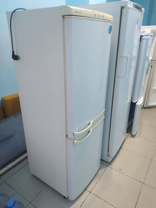 Продам холодильник Samsung