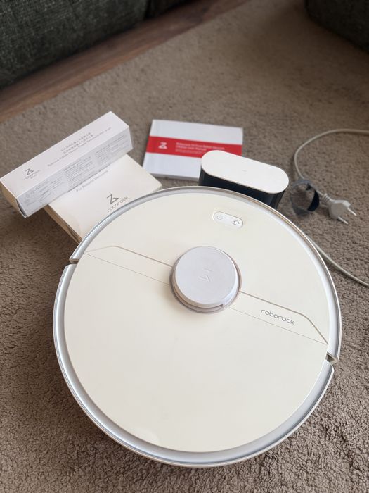 Робот Roborock S6 White за сухо и мокро почистване с нови части