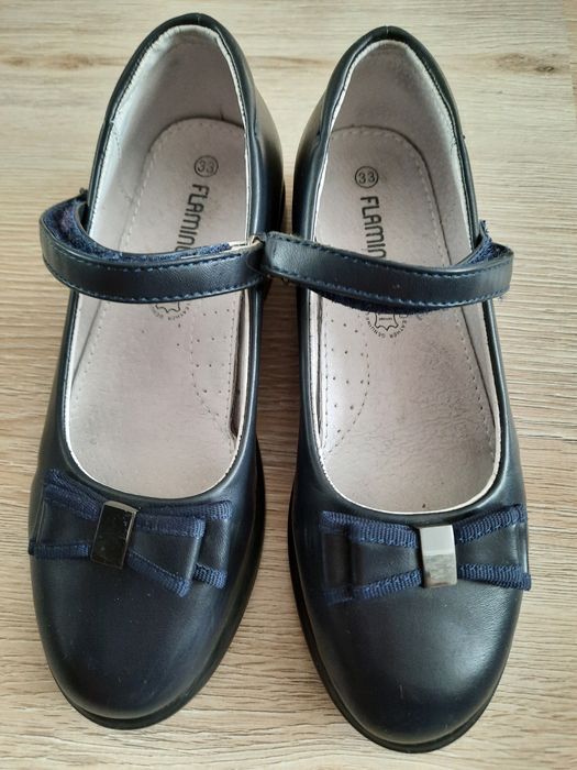 Туфельки школьные